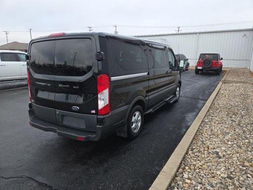 2018 Ford Transit-150 XLT