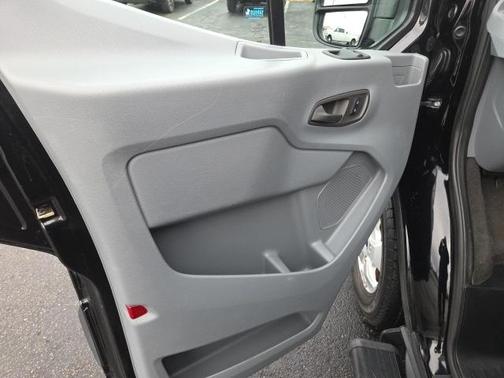 2018 Ford Transit-150 XLT