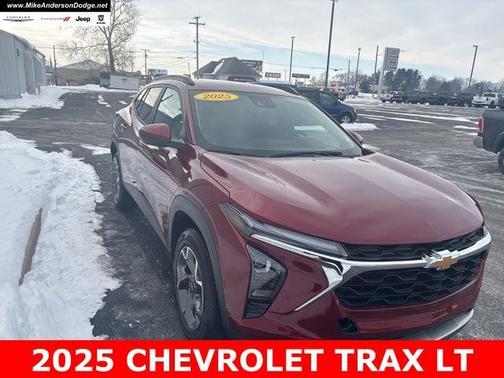 2025 Chevrolet Trax LT