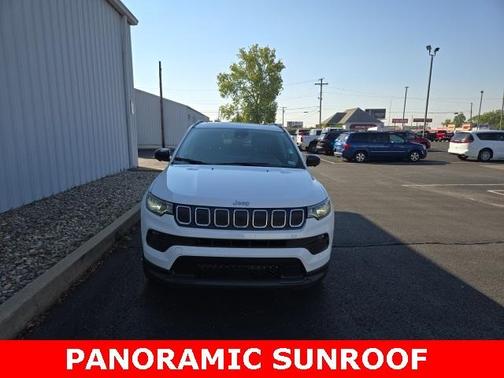 2022 Jeep Compass Latitude Lux