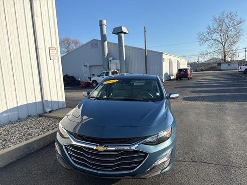 2025 Chevrolet Malibu LT