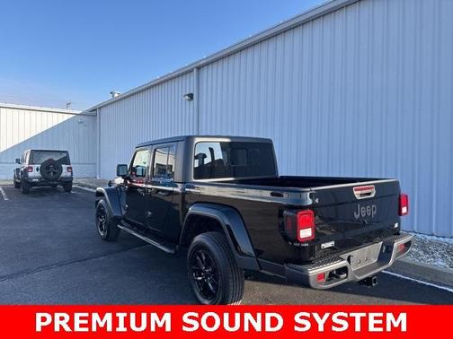 2022 Jeep Gladiator Sport