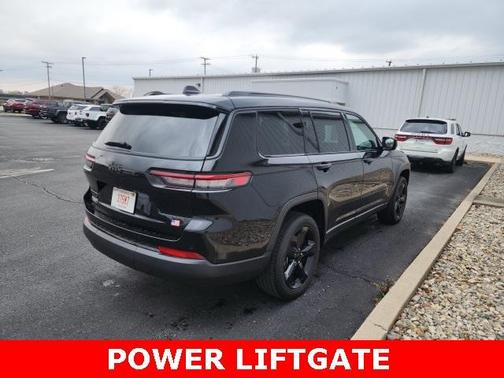 2023 Jeep Grand Cherokee L Laredo