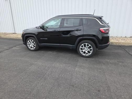 2024 Jeep Compass Latitude Lux