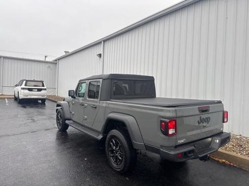2023 Jeep Gladiator Sport