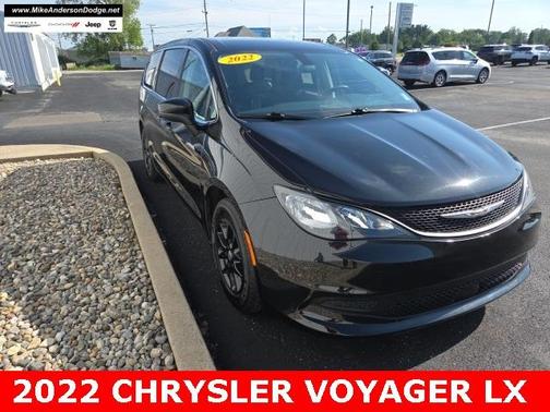 2022 Chrysler Voyager LX
