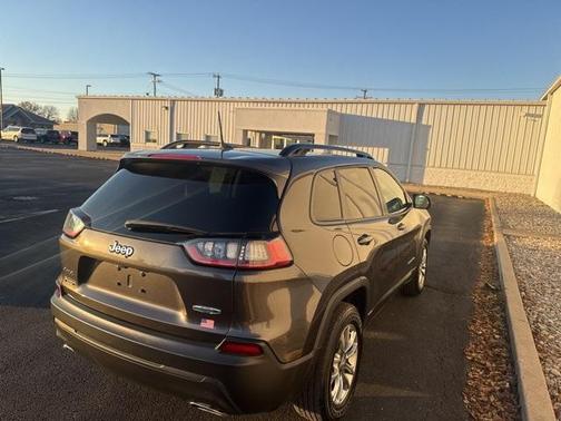 2022 Jeep Cherokee Latitude Lux