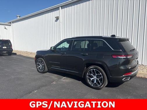 2023 Jeep Grand Cherokee Summit