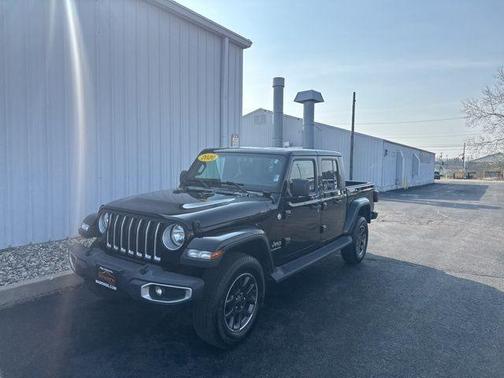 Black Clearcoat 2020 Jeep Gladiator Overland