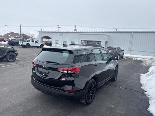 2024 Chevrolet Equinox LS