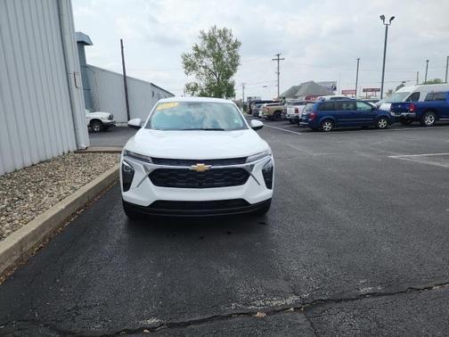2024 Chevrolet Trax LS