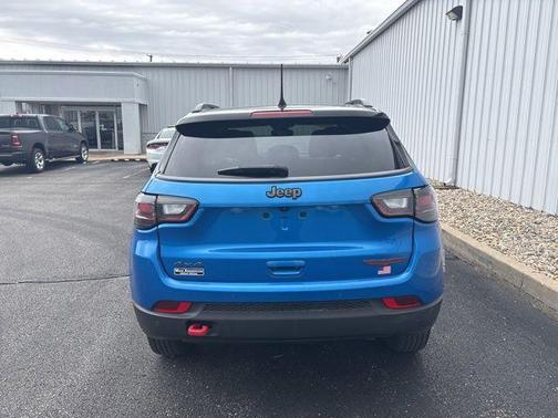 Laser Blue 2022 Jeep Compass Trailhawk