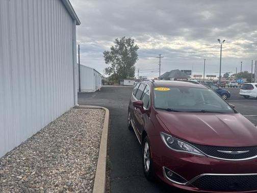 2019 Chrysler Pacifica Touring-L Plus