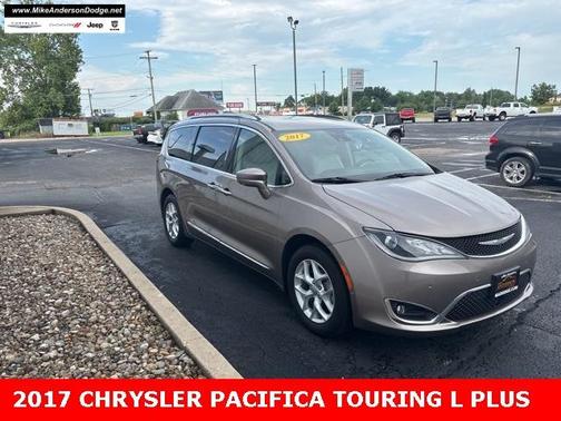 2017 Chrysler Pacifica Touring-L Plus
