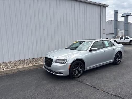 2023 Chrysler 300 S