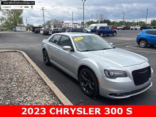 2023 Chrysler 300 S