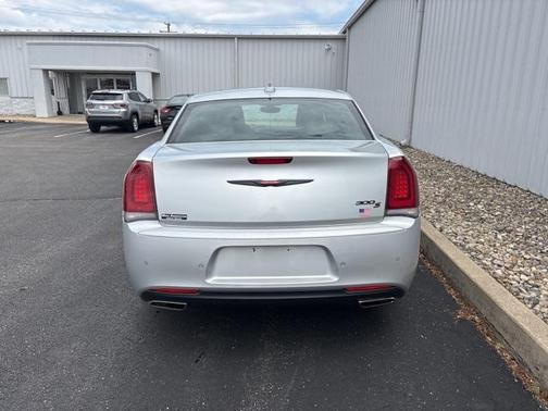 2023 Chrysler 300 S