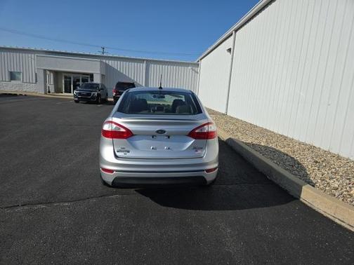 2015 Ford Fiesta SE