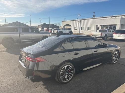 2024 BMW 530 i xDrive