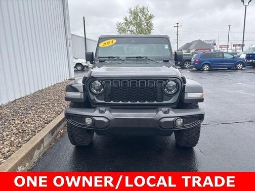 2024 Jeep Gladiator Sport
