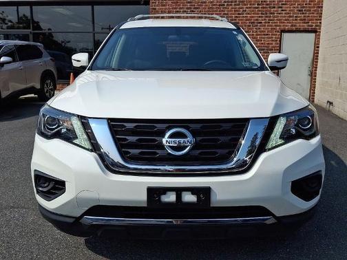 2020 Nissan Pathfinder S