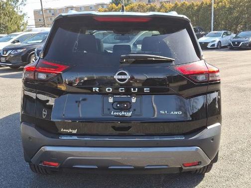 2022 Nissan Rogue SL