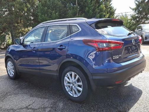 2021 Nissan Rogue Sport SV