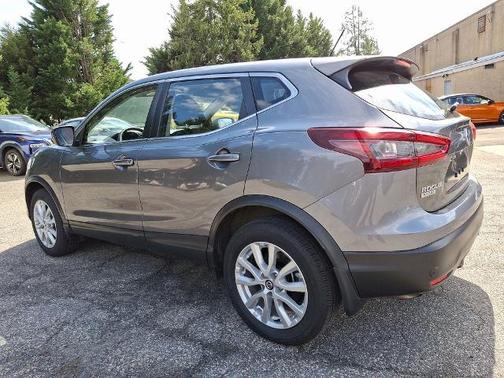 2022 Nissan Rogue Sport S