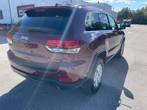 Photo 4 of 15 of 2021 Jeep Grand Cherokee Laredo