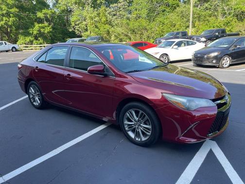 Burgundy 2016 Toyota Camry SE