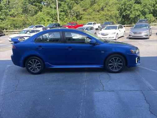 2017 Mitsubishi Lancer SE