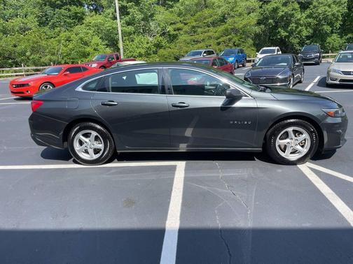 Gray 2017 Chevrolet Malibu 1LS