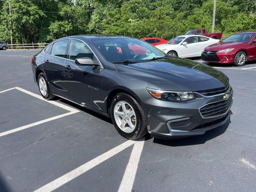 Gray 2017 Chevrolet Malibu 1LS