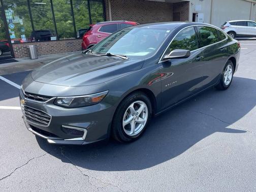 Gray 2017 Chevrolet Malibu 1LS