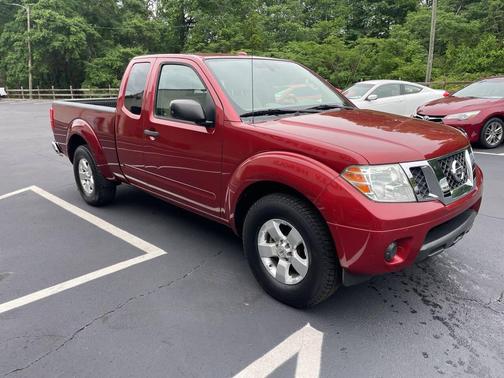 Burgundy 2013 Nissan Frontier SV-I4