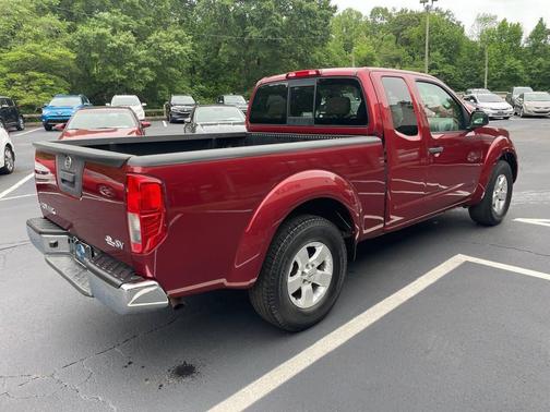 Burgundy 2013 Nissan Frontier SV-I4