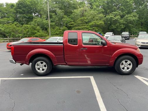 Burgundy 2013 Nissan Frontier SV-I4