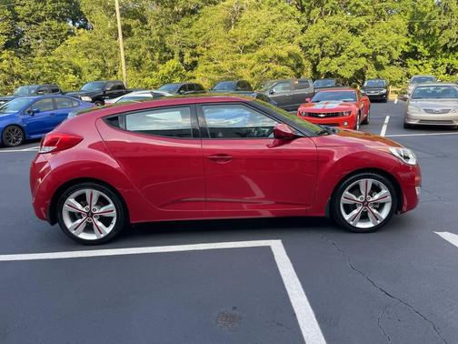 Burgundy 2016 Hyundai Veloster Base