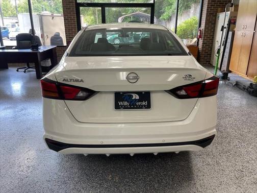 2025 Nissan Altima 2.5 SV