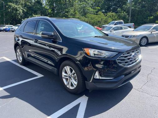 Black 2019 Ford Edge SEL