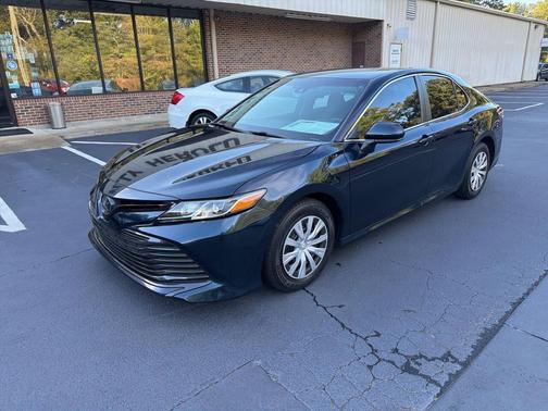 Blue 2019 Toyota Camry SE