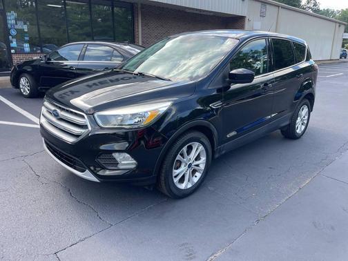 Black 2017 Ford Escape SE