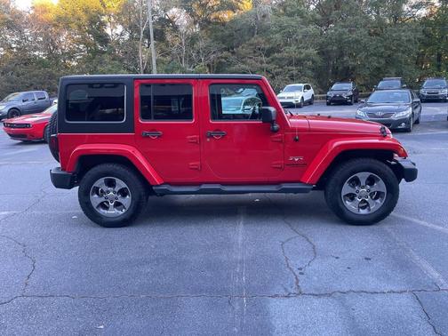 2017 Jeep Wrangler Unlimited Sahara