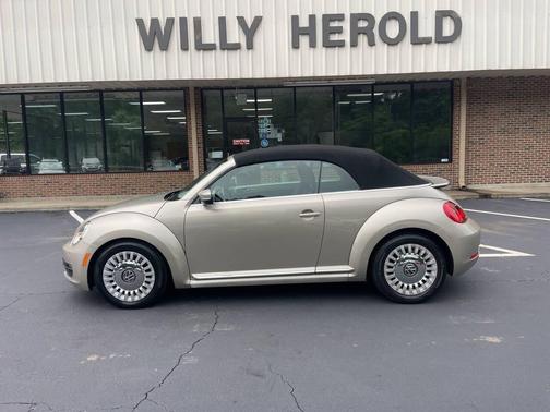 Beige 2016 Volkswagen Beetle 1.8T S