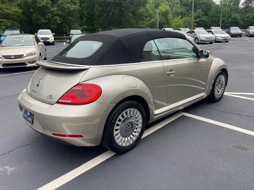 Beige 2016 Volkswagen Beetle 1.8T S