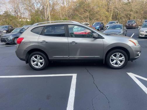 2011 Nissan Rogue SV