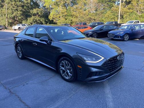 2022 Hyundai SONATA SEL