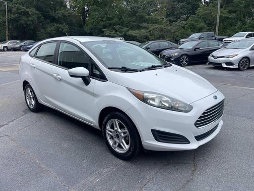 2019 Ford Fiesta SE 4dr Sedan