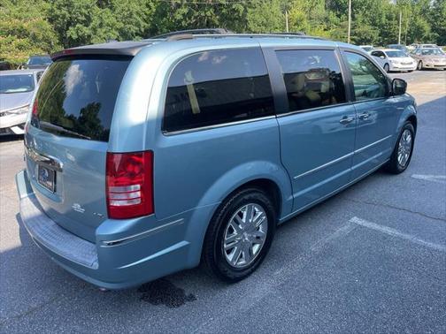 2008 Chrysler Town & Country Limited