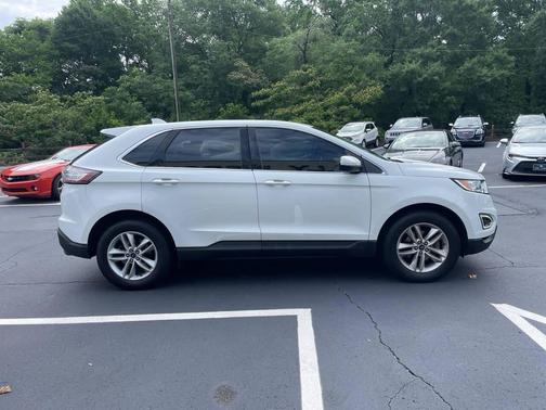 White 2017 Ford Edge SEL